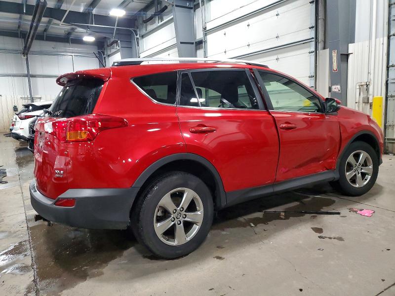 Photo 3 from auction – 2015 TOYOTA RAV4 XLE with VIN JTMRFREV4FJ037103