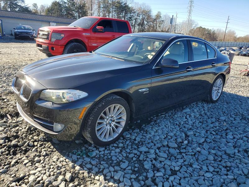 BMW 535 XI 2012 with VIN WBAFU7C58CDU57552 - Photo from auction