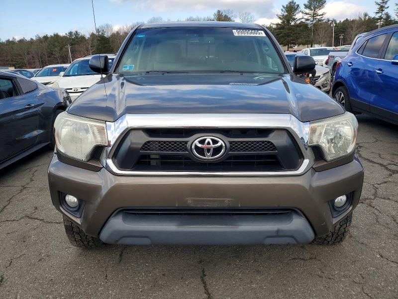 Photo 5 from auction – 2013 TOYOTA TACOMA DOU with VIN 3TMLU4EN2DM125758