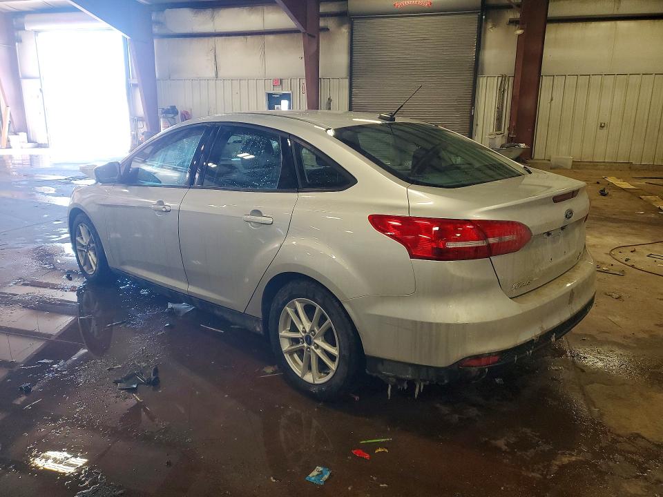 Photo 2 from auction – 2015 FORD FOCUS SE with VIN 1FADP3F23FL270571