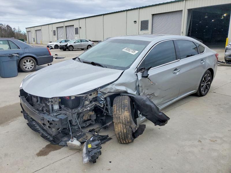 TOYOTA AVALON 2016 with VIN 4T1BK1EBXGU237290 - Photo from auction