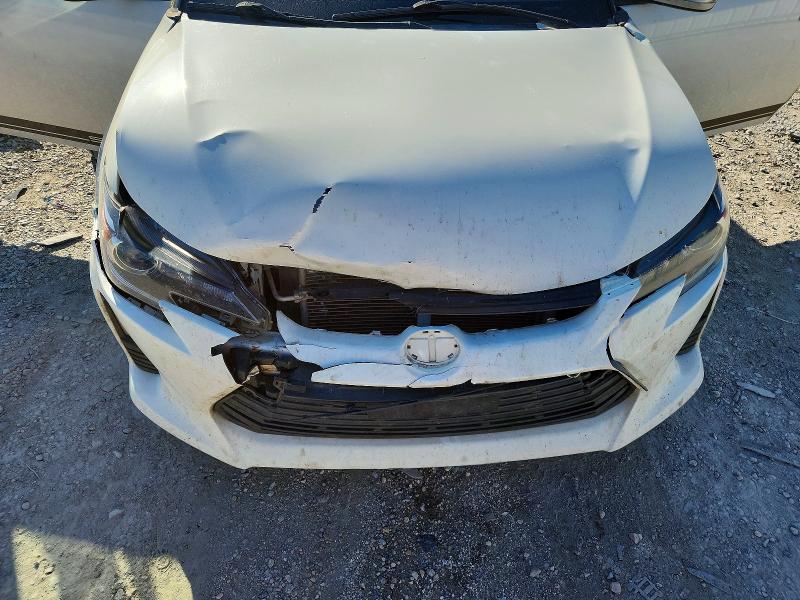 Photo 11 from auction – 2014 TOYOTA SCION TC with VIN JTKJF5C76E3087961