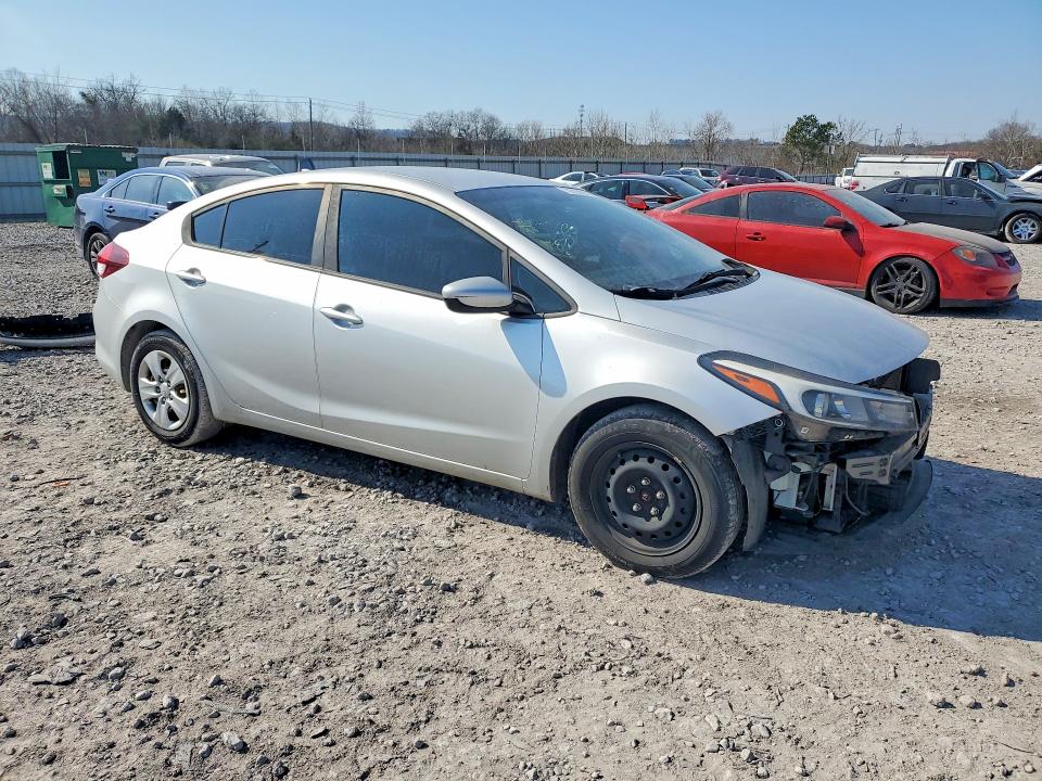 Photo 4 from auction – 2017 KIA FORTE with VIN 3KPFK4A77HE045883