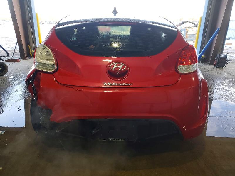 Photo 6 from auction – 2017 HYUNDAI VELOSTER with VIN KMHTC6AD7HU320473
