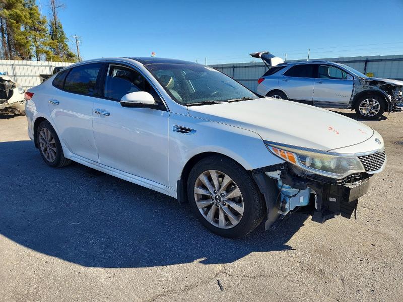 Photo 4 from auction – 2016 KIA OPTIMA EX with VIN 5XXGU4L3XGG043169