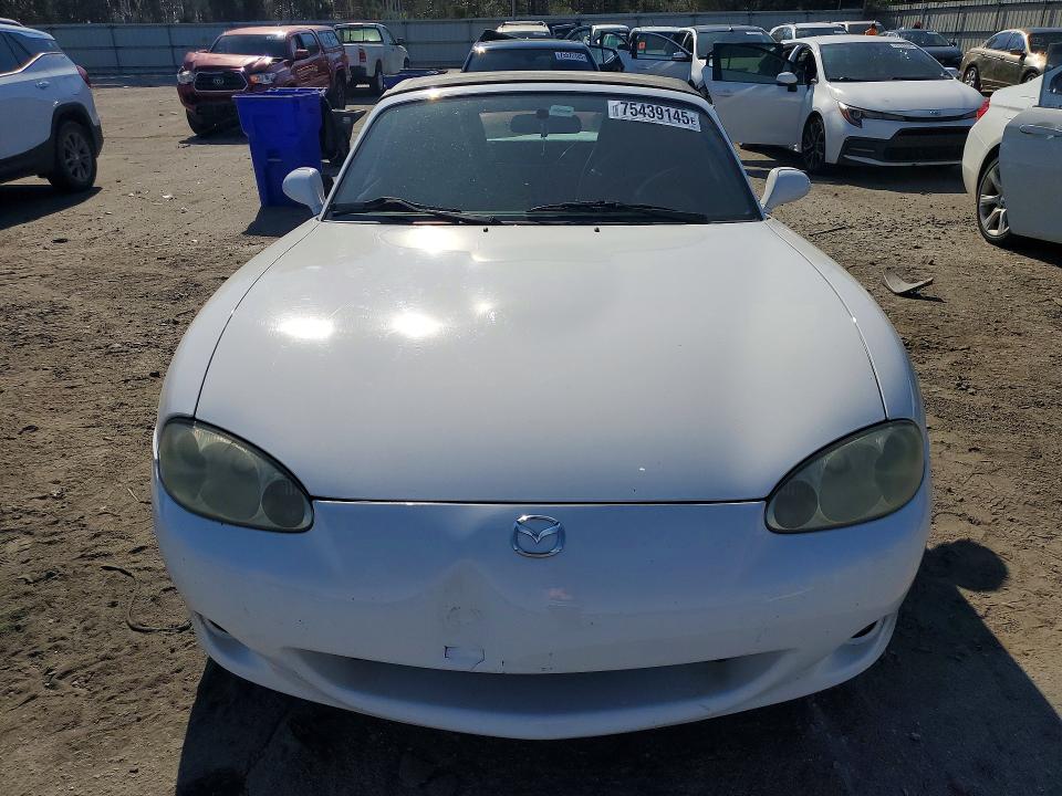 Photo 5 from auction – 2004 MAZDA MX-5 MIATA with VIN JM1NB353X40409231