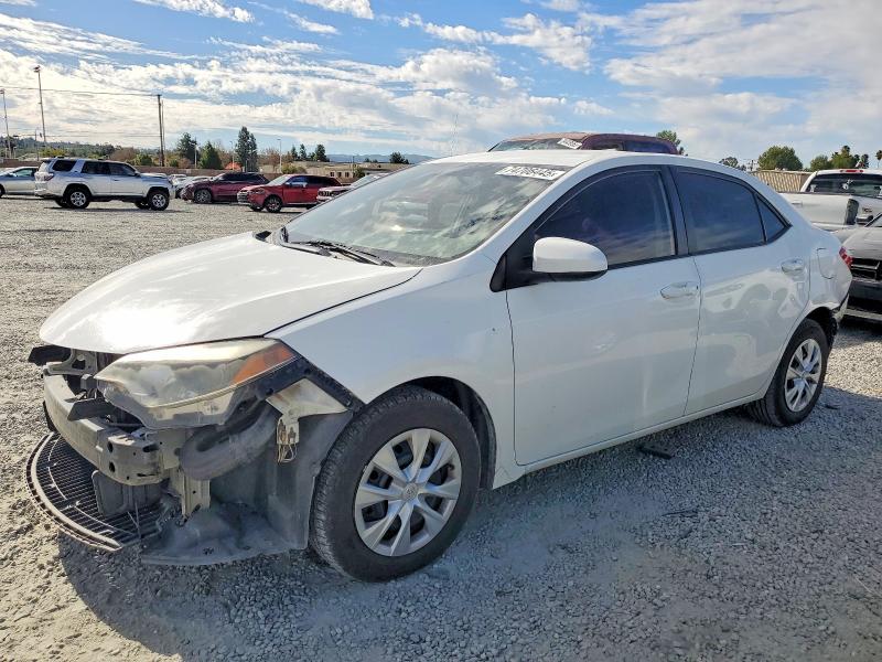 TOYOTA COROLLA L 2015 with VIN 5YFBURHE1FP219338 - Photo from auction