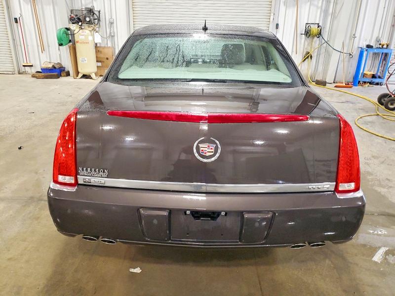 Photo 6 from auction – 2008 CADILLAC DTS with VIN 1G6KD57YX8U193805