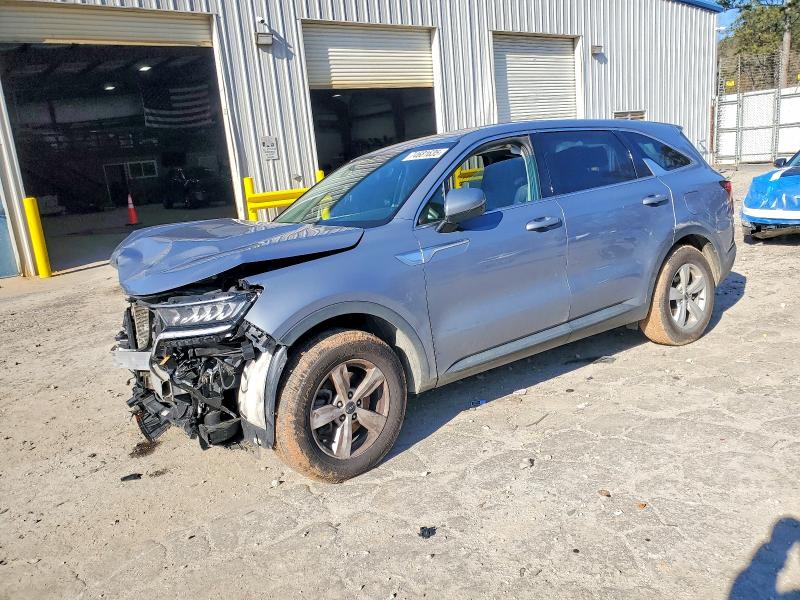 KIA SORENTO 2022 with VIN 5XYRG4LC9NG076107 - Photo from auction
