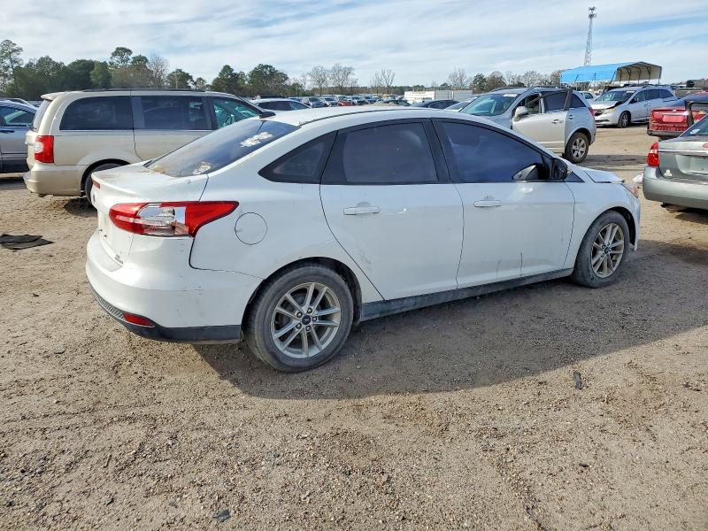 Photo 3 from auction – 2016 FORD FOCUS with VIN 1FADP3F23GL241699