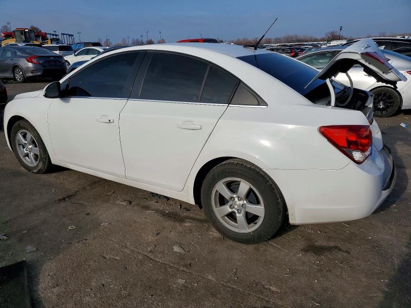 Photo 2 from auction – 2014 CHEVROLET CRUZE with VIN 1G1PC5SB1E7462981