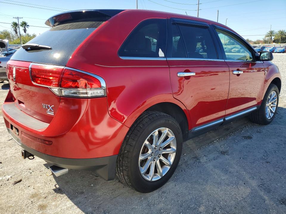 Photo 3 from auction – 2011 LINCOLN MKX with VIN 2LMDJ8JK7BBJ28198