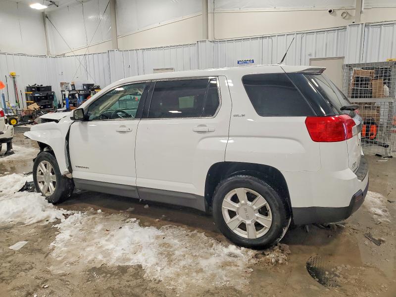 Снимка 2 от търг – 2011 GMC TERRAIN SL с VIN 2CTALMECXB6343984