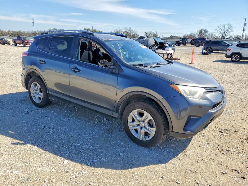 Photo 4 from auction – 2017 TOYOTA RAV4 with VIN JTMZFREV5HJ108831