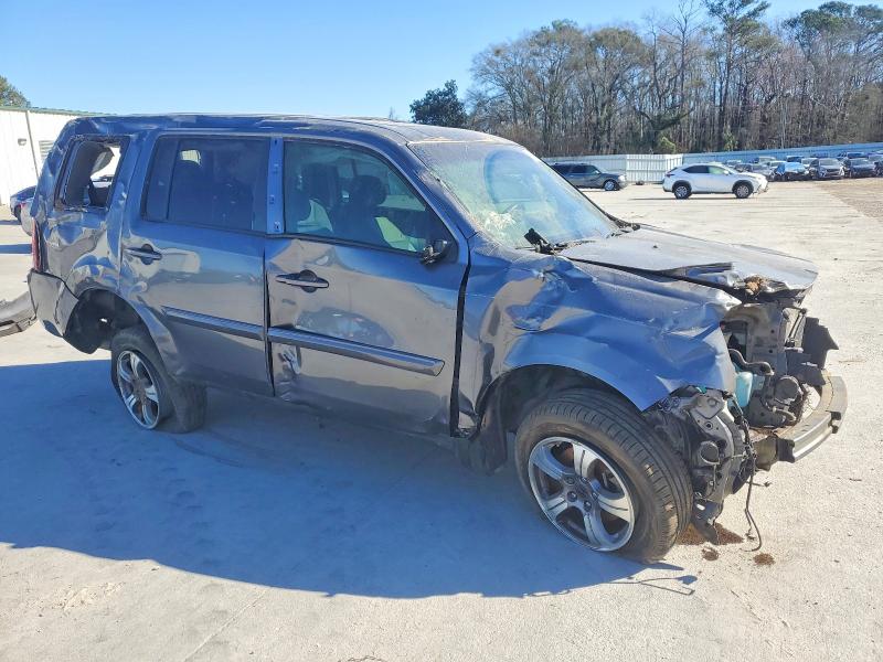 Photo 4 from auction – 2015 HONDA PILOT with VIN 5FNYF3H33FB034591