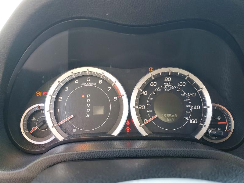 Photo 9 from auction – 2009 ACURA TSX with VIN JH4CU26669C030302