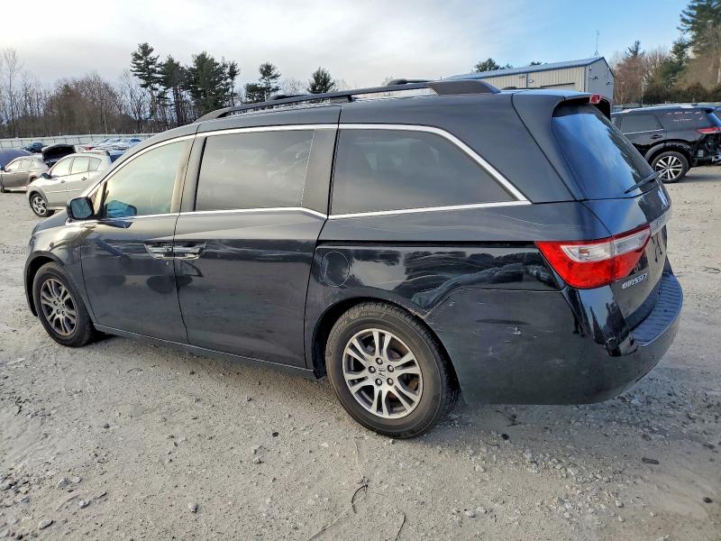 Photo 2 from auction – 2011 HONDA ODYSSEY with VIN 5FNRL5H63BB001300