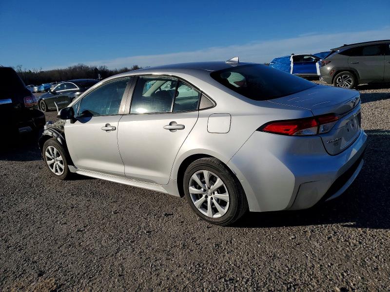 Zdjęcie 2 z aukcji – 2022 TOYOTA COROLLA z VIN 5YFEPMAE3NP372285