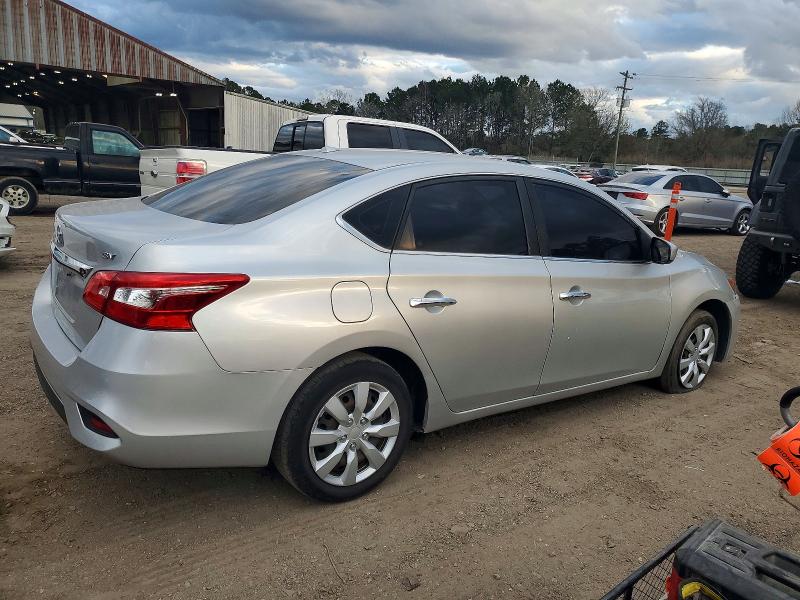Photo 3 from auction – 2017 NISSAN SENTRA with VIN 3N1AB7AP4HY341473