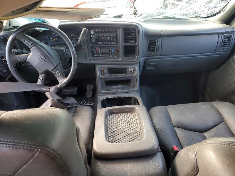 Photo 8 from auction – 2004 CHEVROLET AVALANCHE with VIN 3GNEK12T24G220178