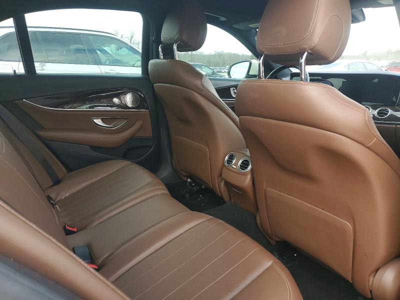 Photo 10 from auction – 2017 MERCEDES-BENZ E 300 with VIN WDDZF4JB4HA095123