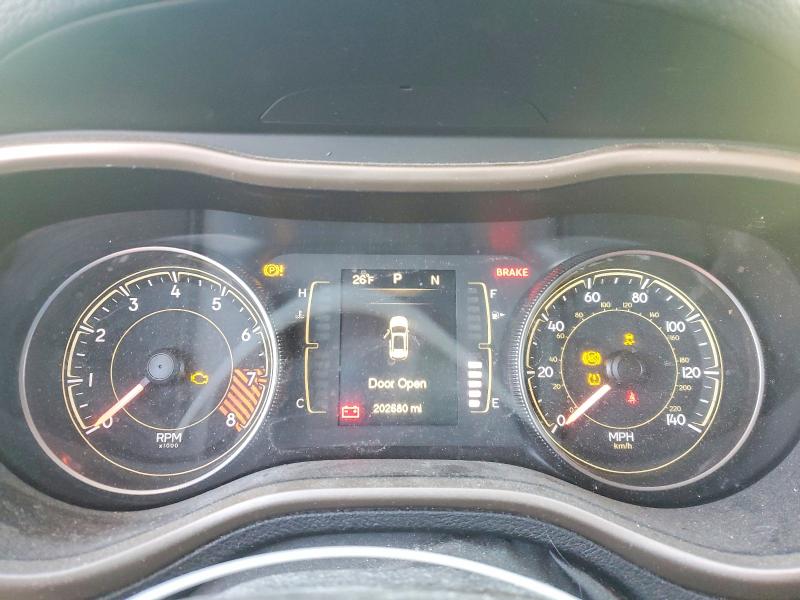 Photo 9 from auction – 2014 JEEP CHEROKEE with VIN 1C4PJMCS4EW211836