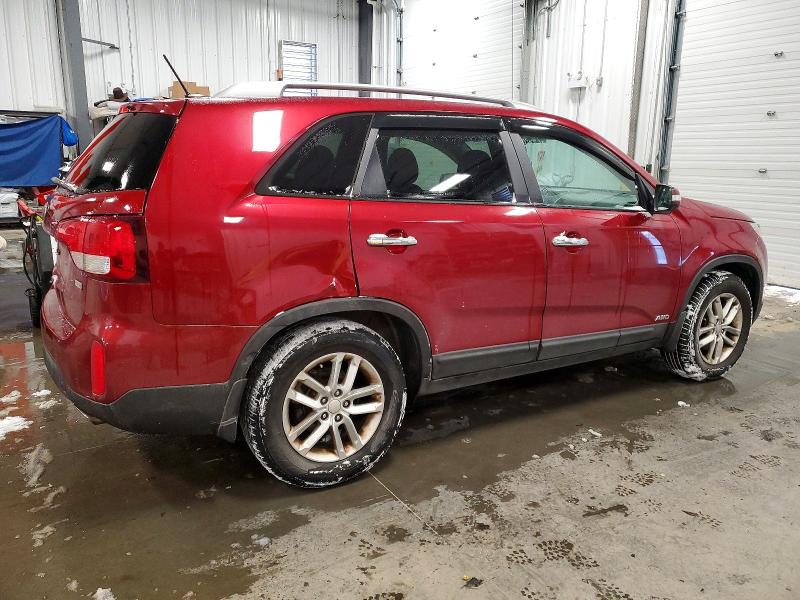 Photo 3 from auction – 2015 KIA SORENTO LX with VIN 5XYKTCA65FG637781