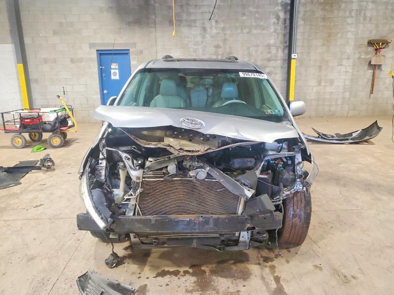 Photo 5 from auction – 2012 TOYOTA SIENNA with VIN 5TDYK3DC9CS215915