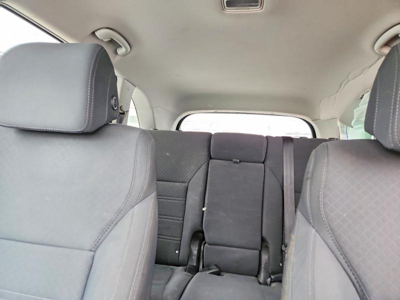 Photo 10 from auction – 2017 KIA SORENTO LX with VIN 5XYPGDA30HG281734