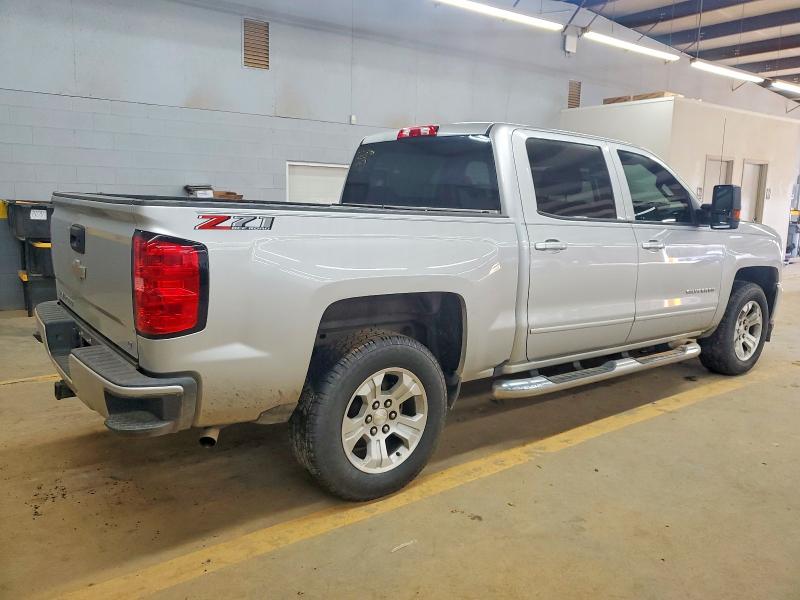 Photo 3 from auction – 2018 CHEVROLET SILVERADO with VIN 3GCUKREC8JG474990