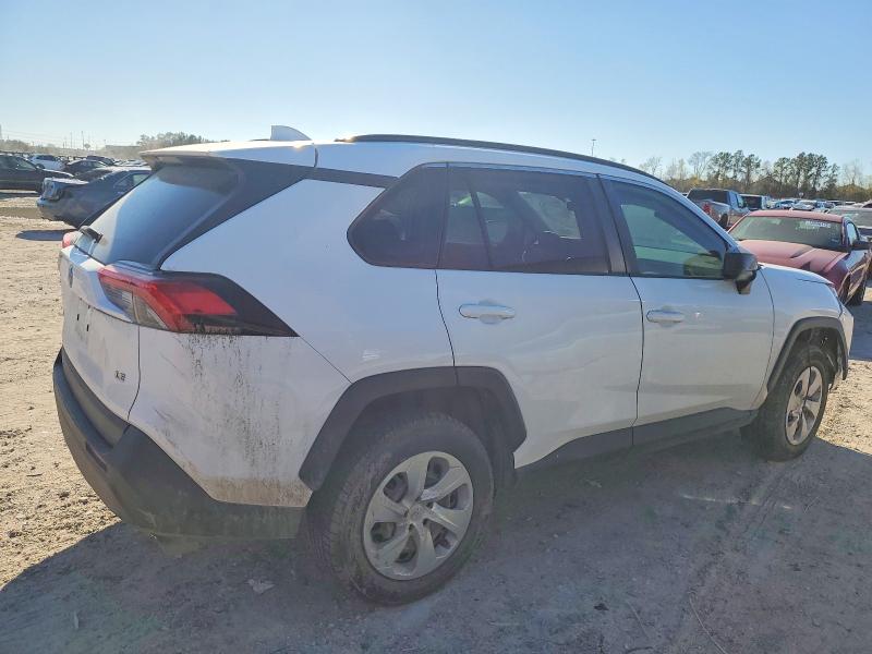 Photo 3 from auction – 2019 TOYOTA RAV4 with VIN 2T3H1RFV0KC026850