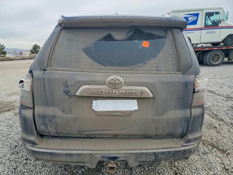 Photo 6 from auction – 2020 TOYOTA 4RUNNER with VIN JTEBU5JR8L5827299
