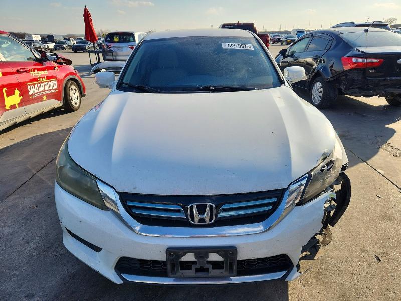 Photo 5 from auction – 2015 HONDA ACCORD HYB with VIN 1HGCR6F30FA008692