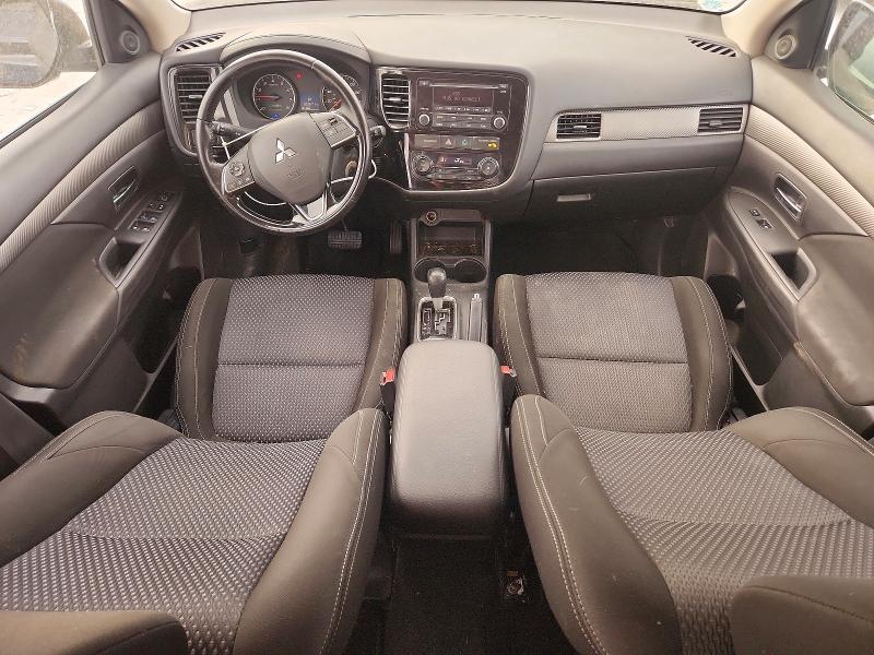Фото 8 с аукциона – 2016 MITSUBISHI OUTLANDER с VIN JA4AD2A30GZ028877