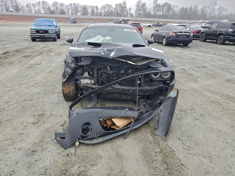 Photo 5 from auction – 2018 DODGE CHALLENGER with VIN 2C3CDZAG4JH245502