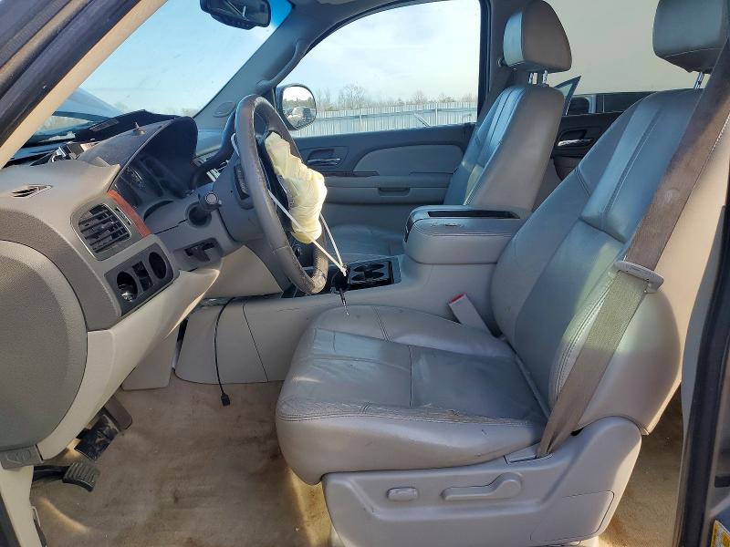 Photo 7 from auction – 2007 CHEVROLET SUBURBAN with VIN 1GNFK16317R273392