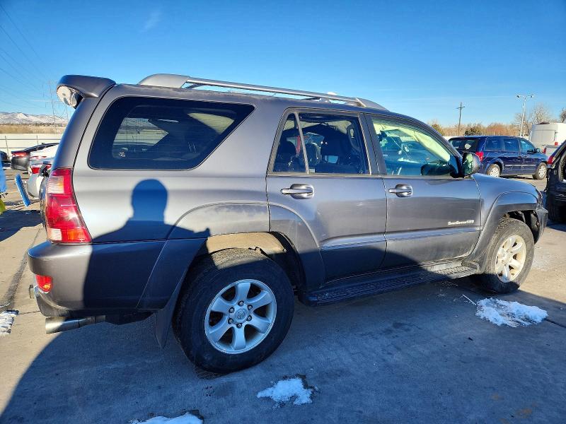 Photo 3 from auction – 2004 TOYOTA 4RUNNER SR with VIN JTEBT14R240043920
