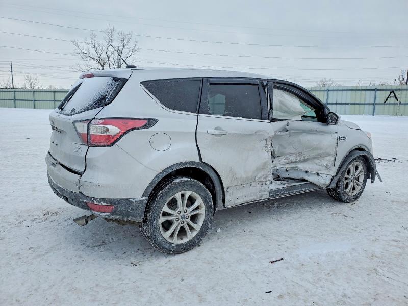 Photo 3 from auction – 2017 FORD ESCAPE SE with VIN 1FMCU0GDXHUE90845