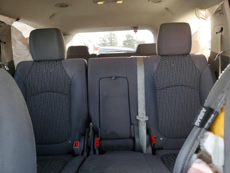 Photo 10 from auction – 2017 CHEVROLET TRAVERSE L with VIN 1GNKRFKD1HJ182905