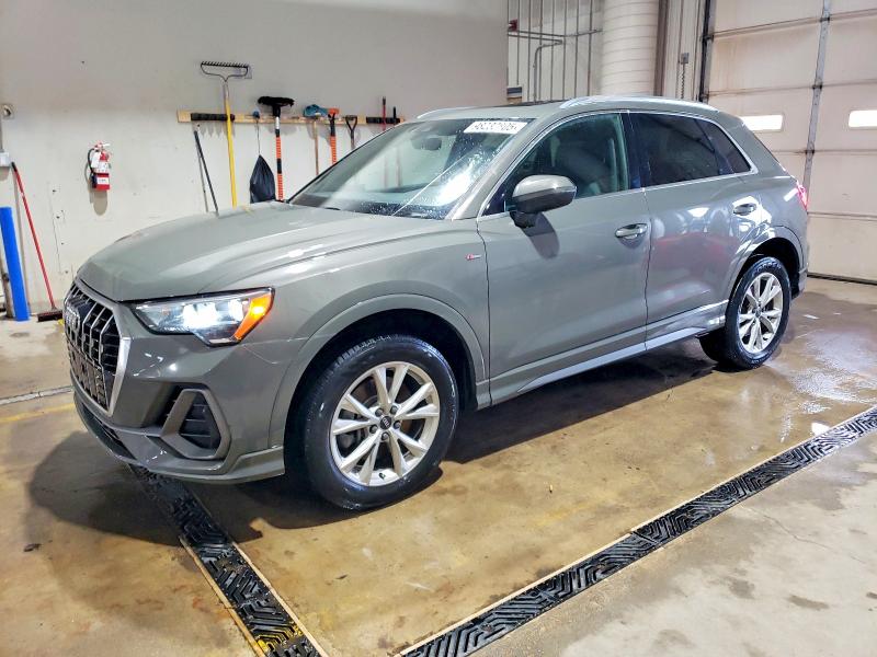 AUDI Q3 2021 with VIN WA1DECF33M1050827 - Photo from auction