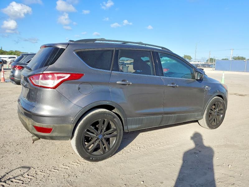 Photo 3 from auction – 2013 FORD ESCAPE SE with VIN 1FMCU0GX3DUD25157