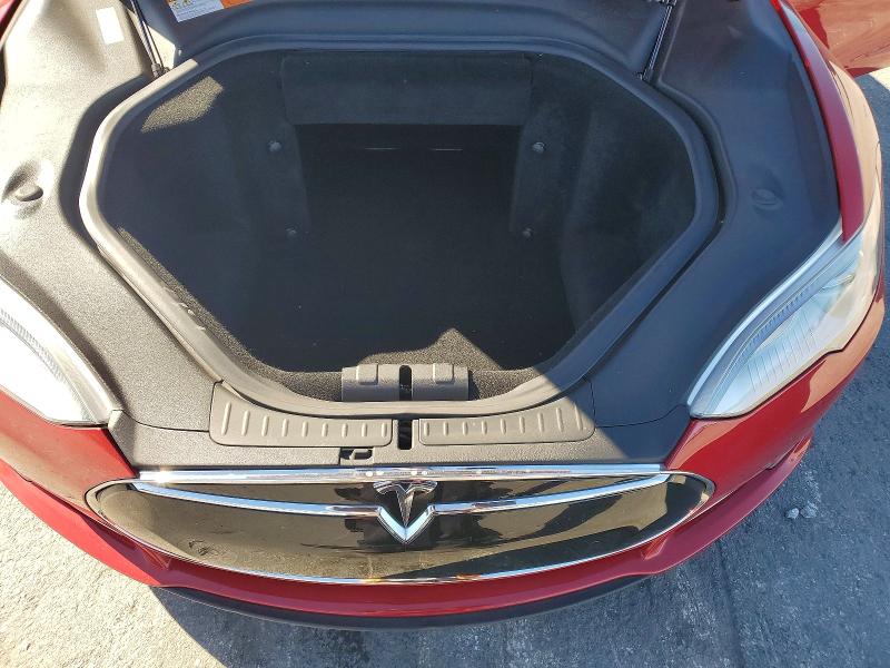 Photo 11 from auction – 2013 TESLA MODEL S with VIN 5YJSA1CG8DFP27334