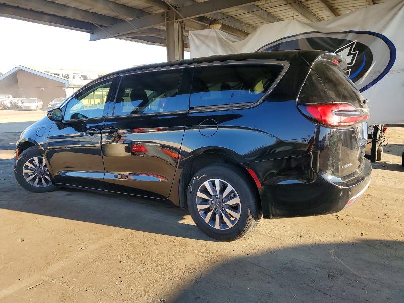 Photo 2 from auction – 2024 CHRYSLER PACIFICA H with VIN 2C4RC1S7XRR150148