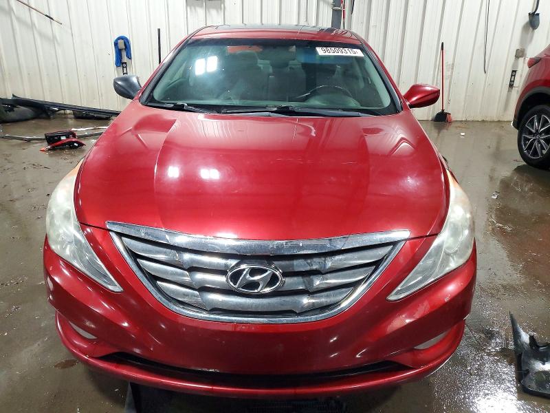 Photo 5 from auction – 2011 HYUNDAI SONATA SE with VIN 5NPEC4AC4BH147604