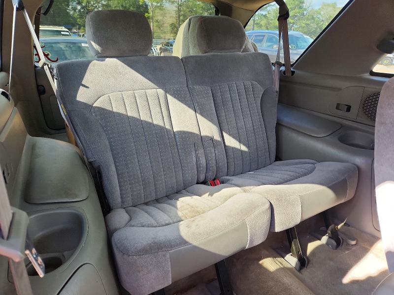 Photo 11 from auction – 2002 CHEVROLET BLAZER with VIN 1GNCS18W82K129561