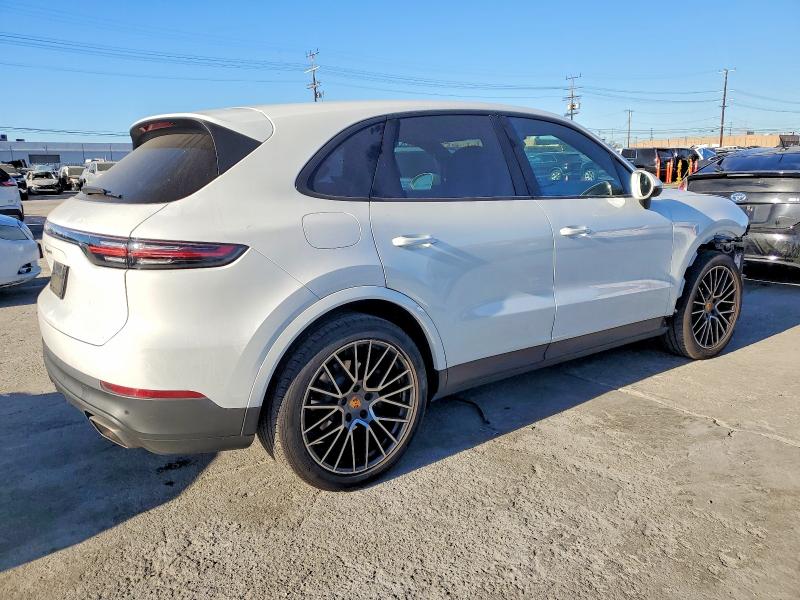 Photo 3 from auction – 2020 PORSCHE CAYENNE with VIN WP1AA2AY9LDA07039