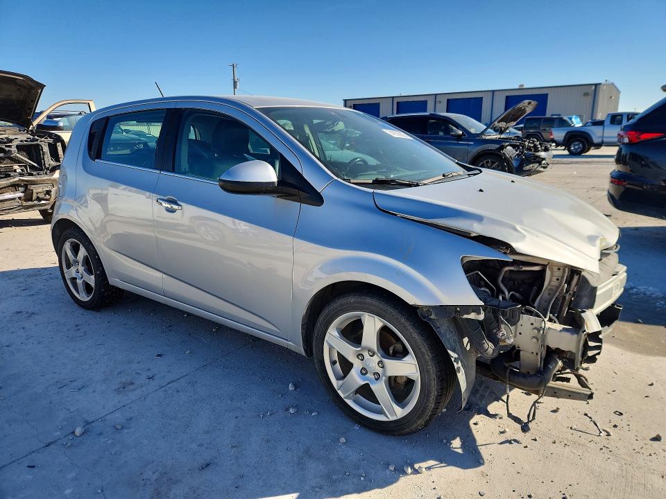 Photo 4 from auction – 2015 CHEVROLET SONIC LTZ with VIN 1G1JE6SB2F4118973