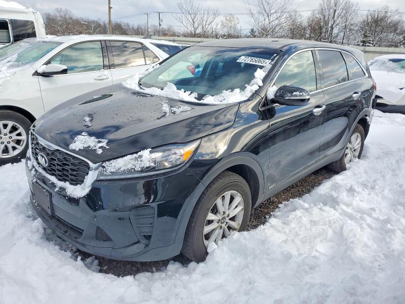 KIA SORENTO 2019 with VIN 5XYPGDA32KG565759 - Photo from auction