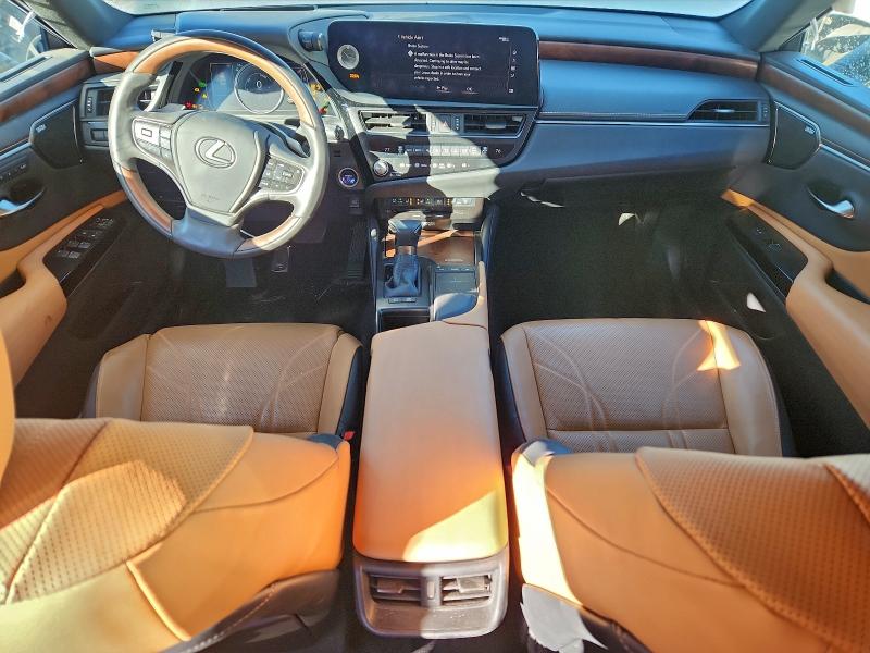 Photo 8 from auction – 2022 LEXUS ES 300H BA with VIN 58AEA1C18NU013239