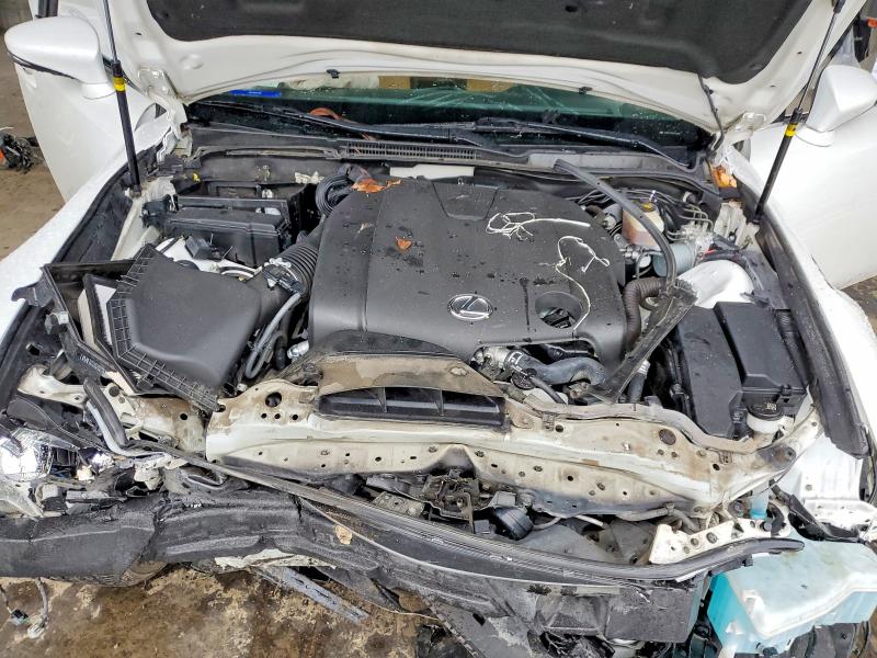 Photo 11 from auction – 2014 LEXUS IS with VIN JTHBF1D2XE5034447